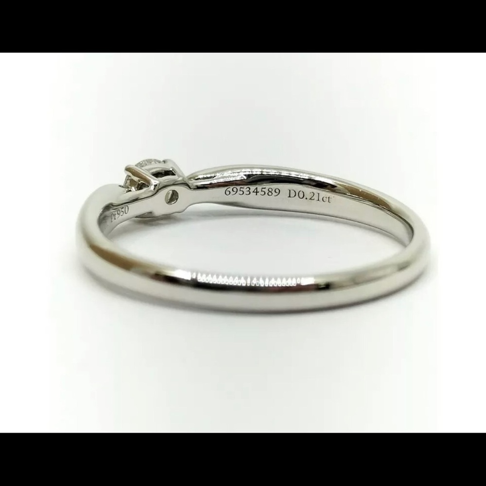 Tiffany and Co. diamond ring - Picture 6 of 6